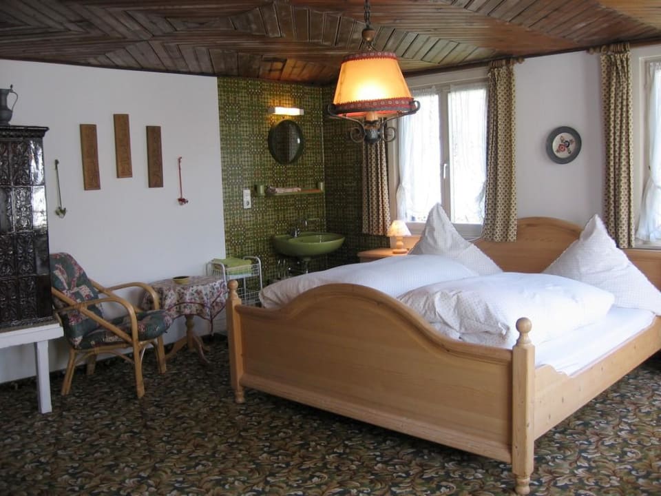 Doppelzimmer (Kachelofen) Bergbauern-Pension Eltrich