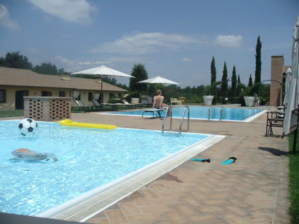 Poolbereich Hotel la Sorgente