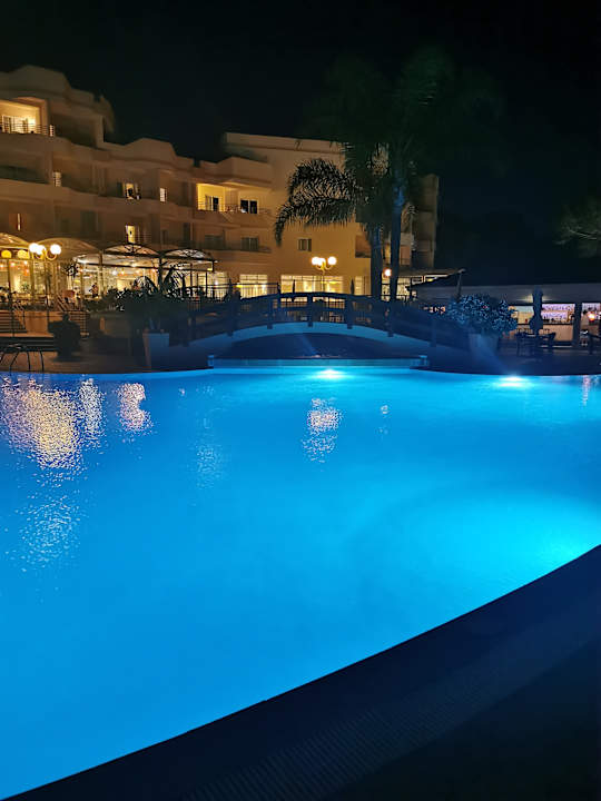 Pool PortoBay Falésia
