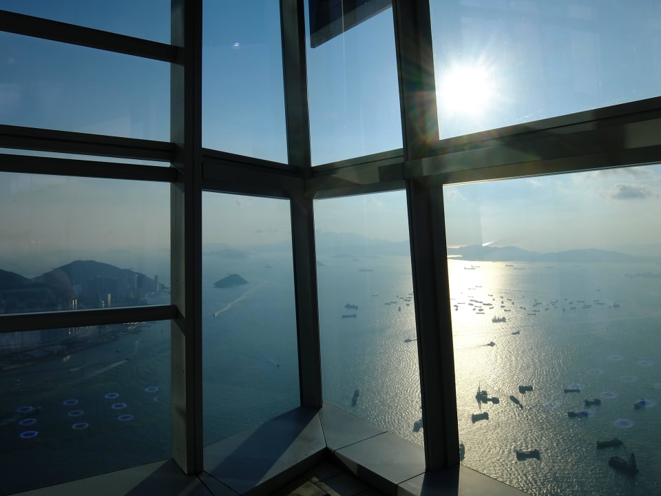 Blick vom Pool Hotel The Ritz-Carlton Hongkong