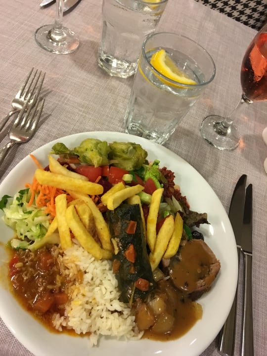 Gastro Melas Resort Hotel