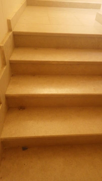 Aufgang zum Zimmer Serenity Alma Heights
