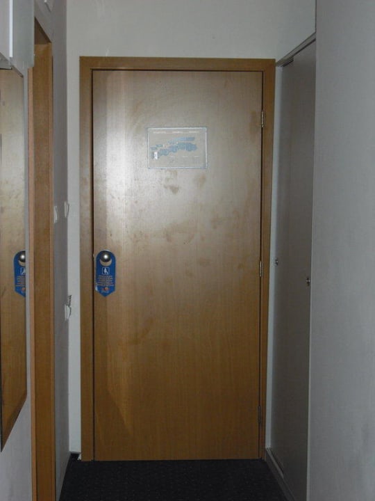 Die Eingangstüre Hotel Sineva Beach