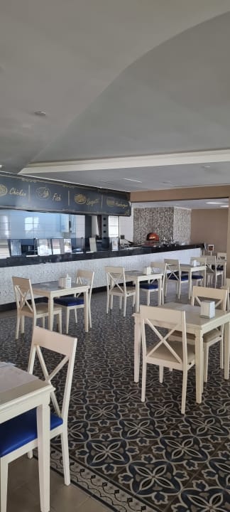 Lobby Azura Deluxe Resort & Spa Hotel