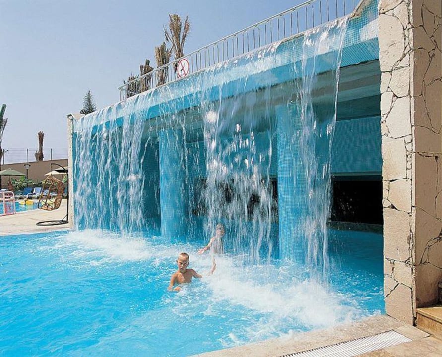 Wasserfall Bar  Long Beach Alanya