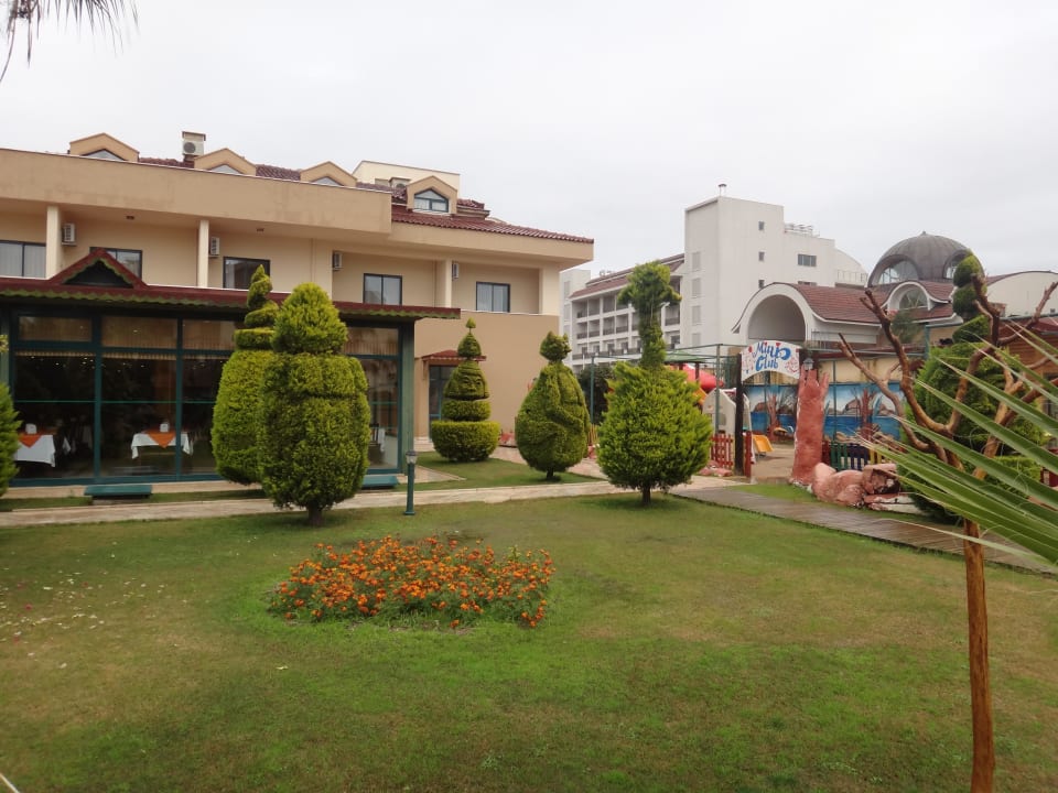 Garten Grand Seker Hotel