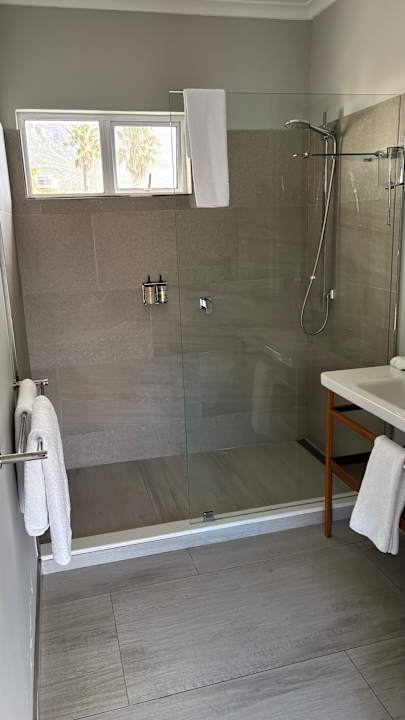 Zimmer Ocean View House