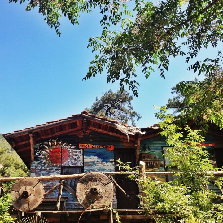 Bungalows Hostel Kadir's Top Tree Houses