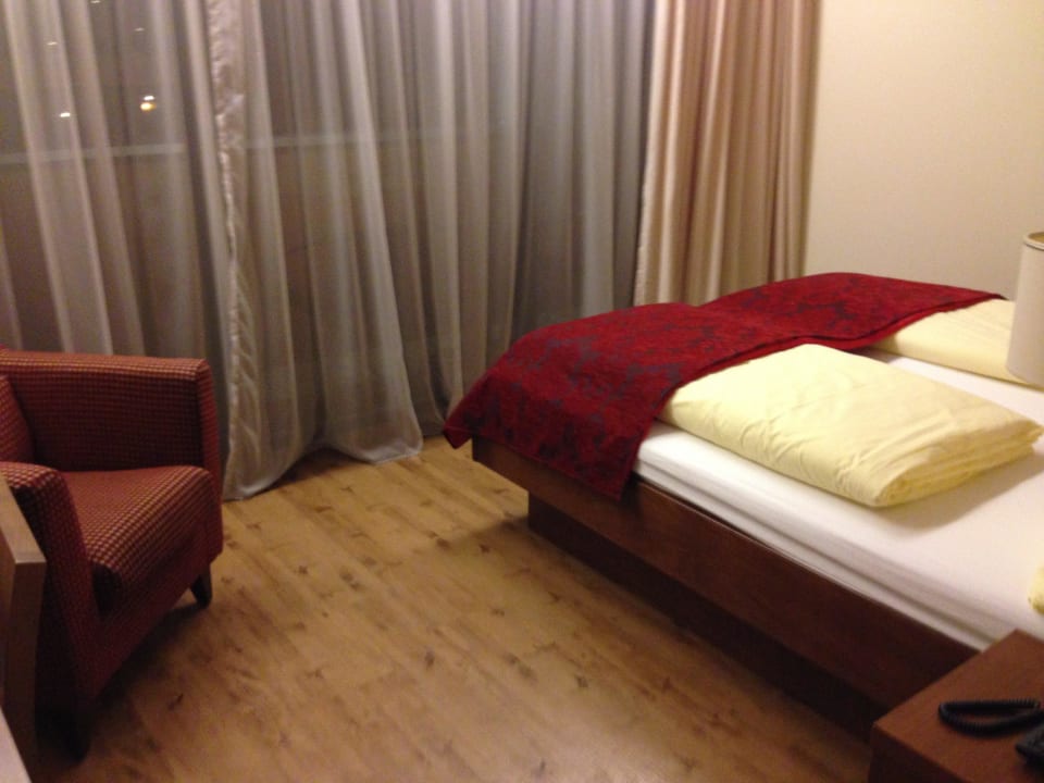 Doppelzimmer SONNE_1806, Hotel am Campus Dornbirn