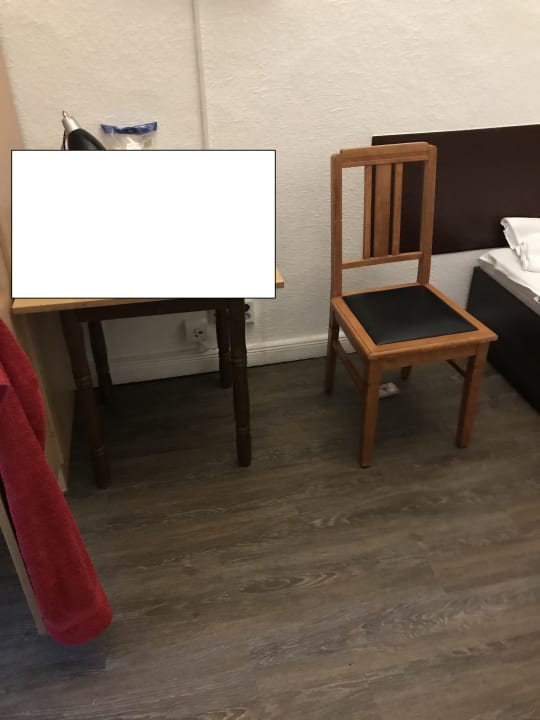 Zimmer Queen's Park Hotel