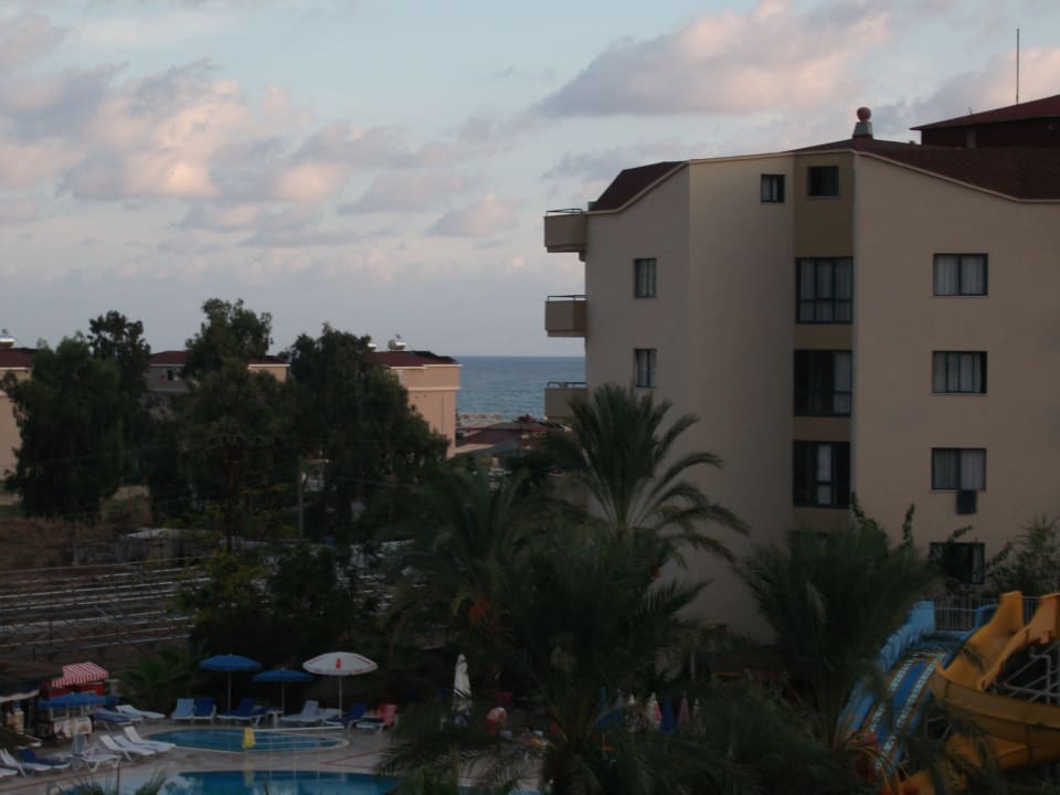 Nachbarhotel  Relax Opia Hotel