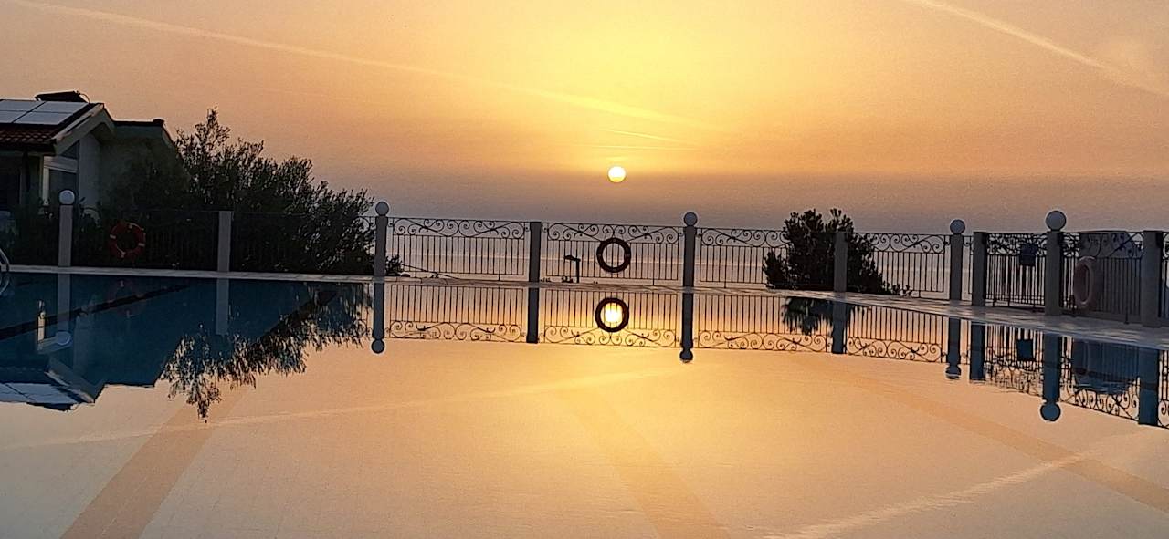 Pool Hotel Brancamaria