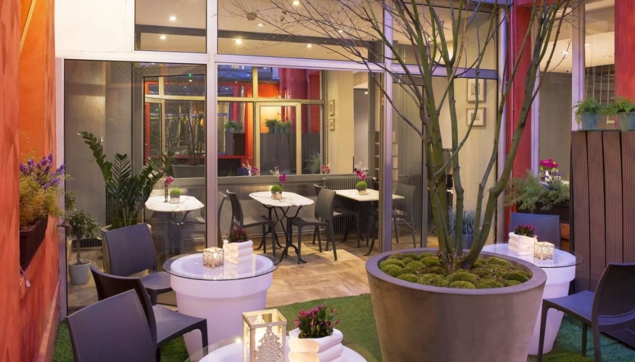 Lounge Hotel Beaumarchais Rue Oberkampf