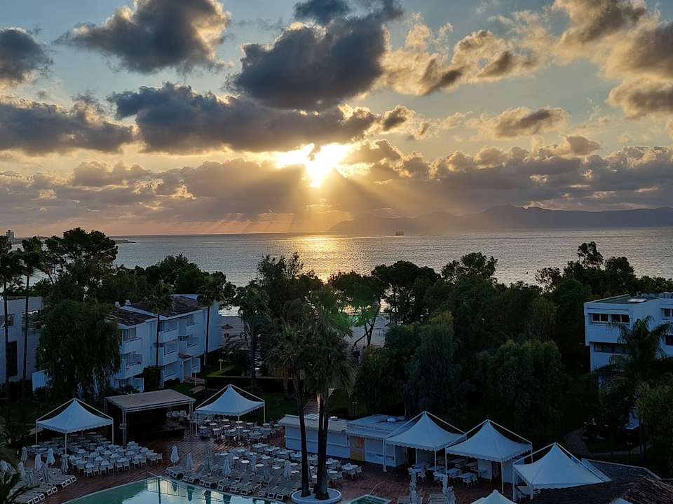 Ausblick Iberostar Waves Ciudad Blanca