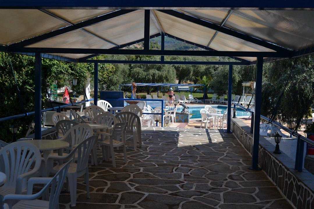 Świetlica i przejście do basenu Hotel Astris Sun