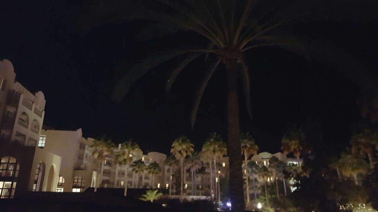 Hotel bei Nacht Protur Safari Park Aparthotel