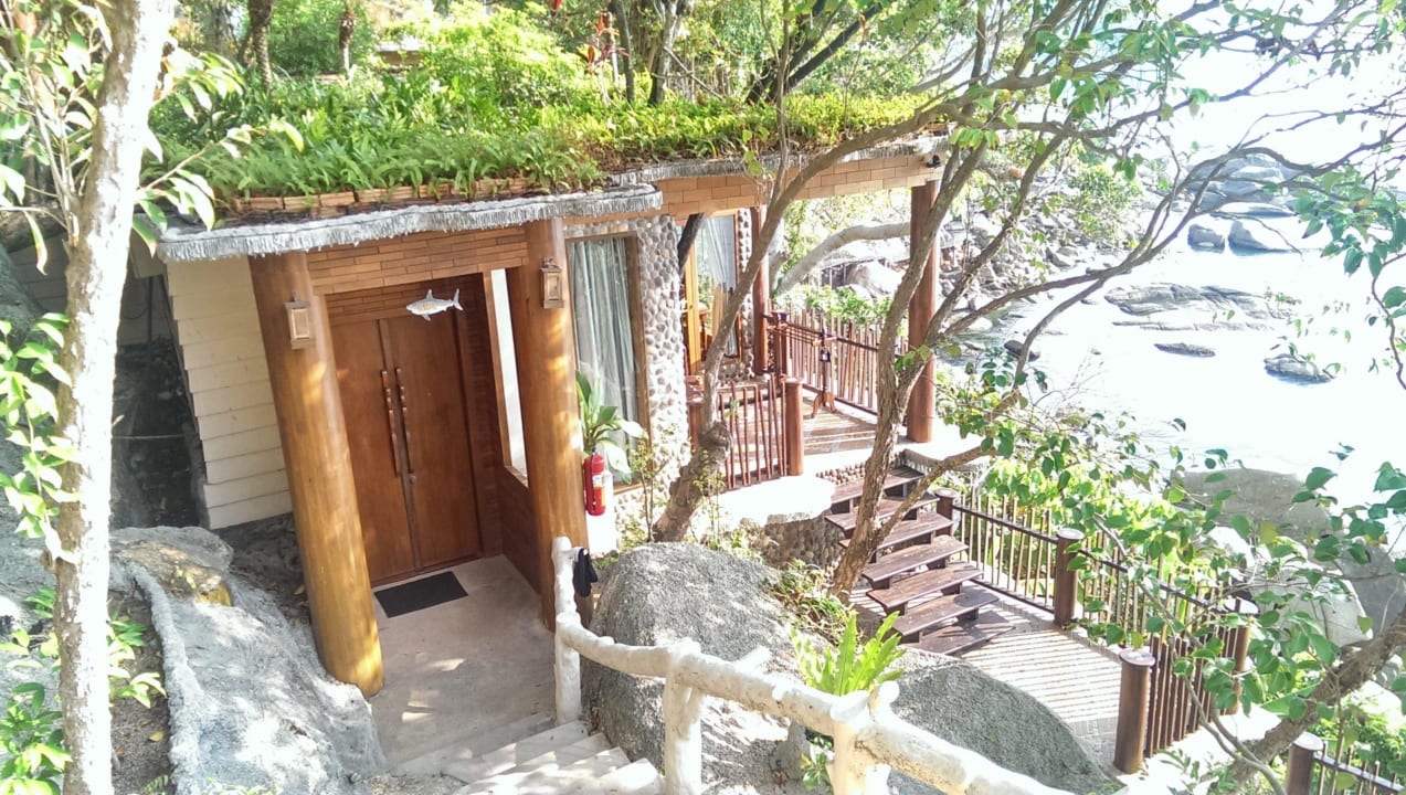 Eingang Zimmer Panviman Resort Koh Phangan