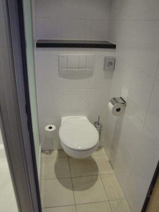 Saubere Toilette Holiday Inn Express Nürnberg - Schwabach