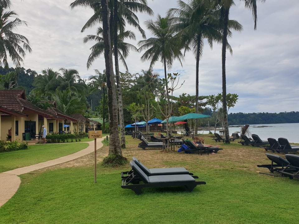 Strand Hotel Nang Thong Beach Resort 2