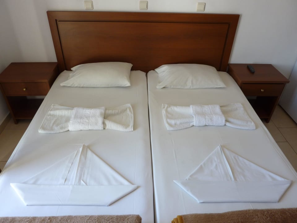 Doppelbett Hotel Golden Sun