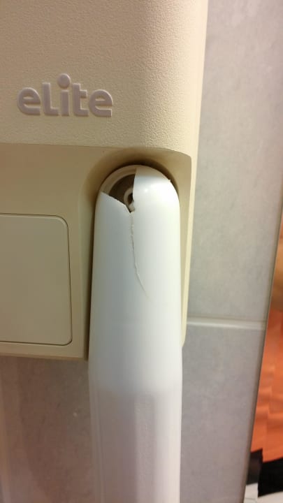 Beschädigte Ausstattung  Hotel Drazica & Tamaris & Dependance Lovorka