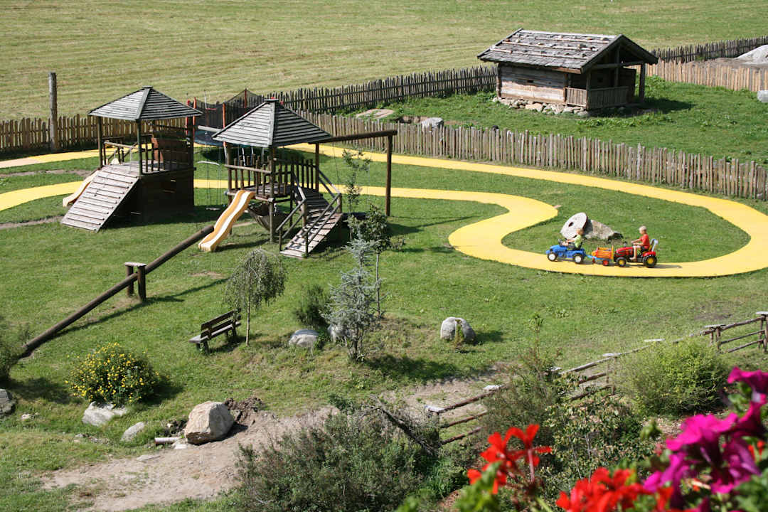 Spielplatz Alphotel Tyrol