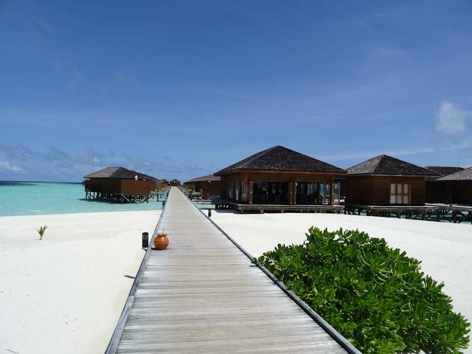 Außenansicht Vilamendhoo Island Resort & Spa