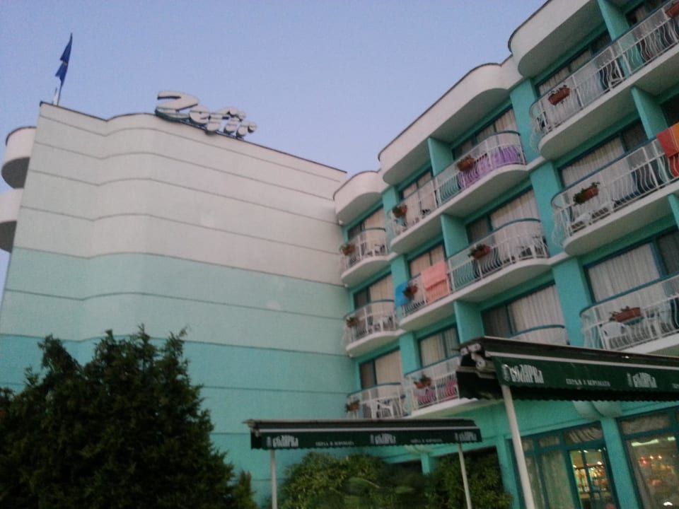 Front Hotel Zefir Beach