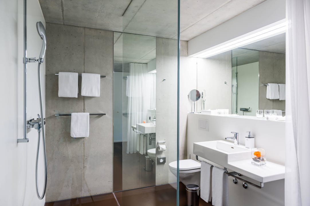 Bathroom HOTEL APART- Welcoming I Urban Feel I Design