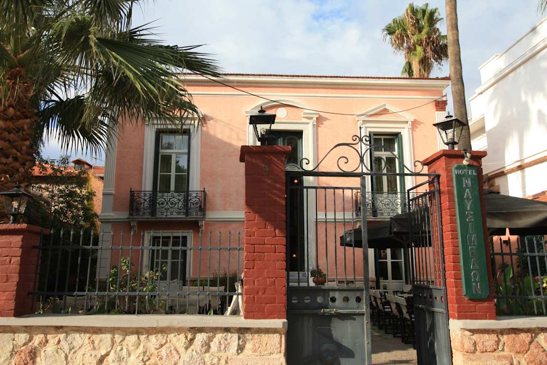 Außenansicht Hotel Nafsimedon