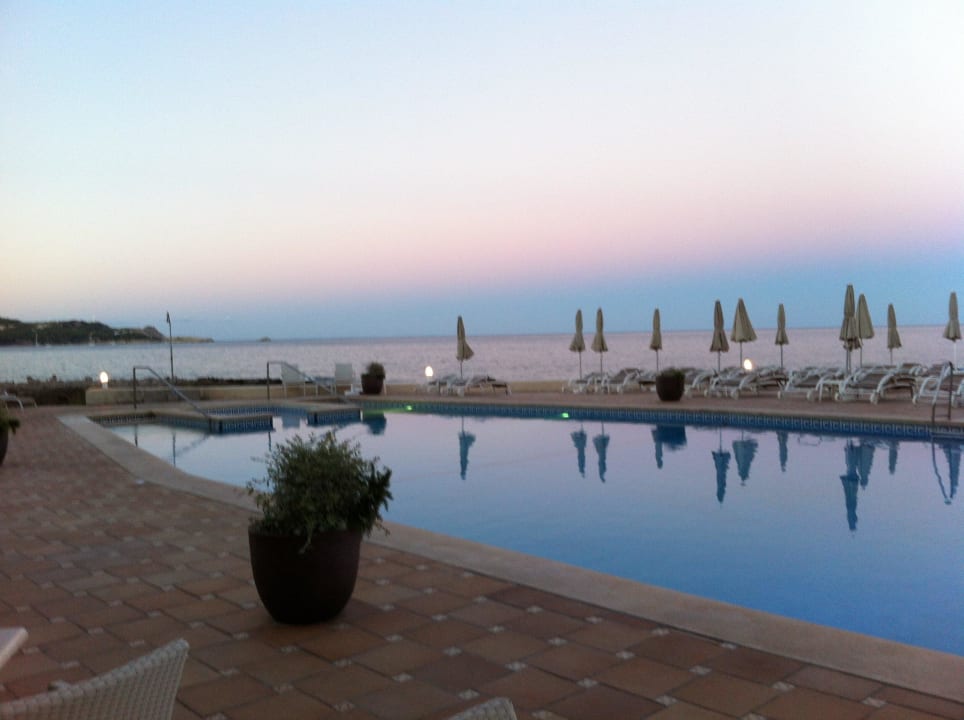 Pool am Abend Grupotel Aguait Resort & Spa - Adults only