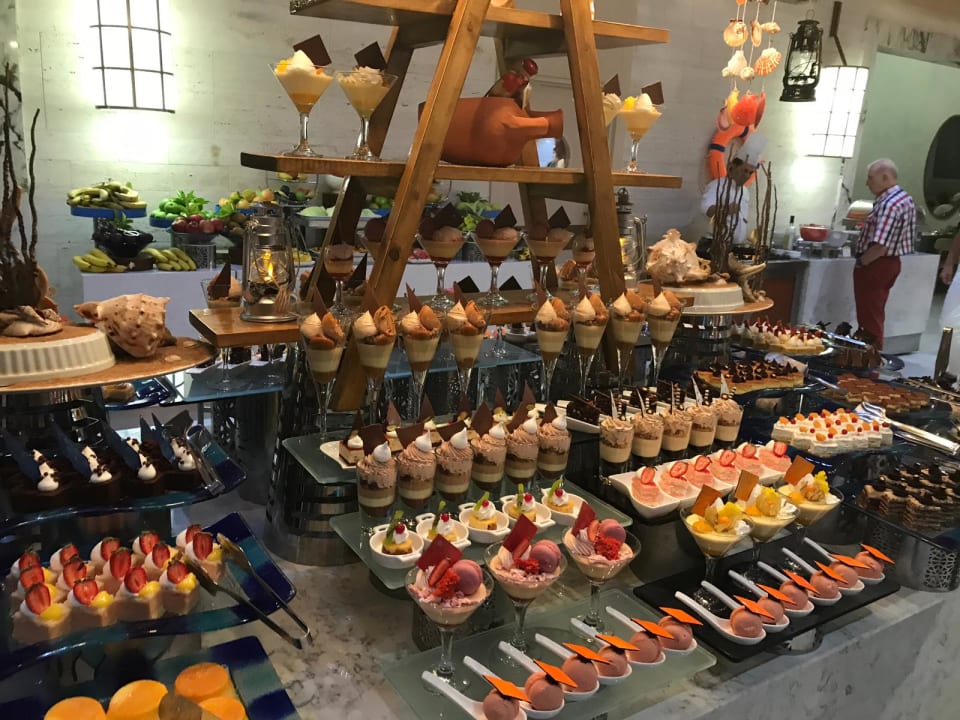 Gastro Acanthus Cennet Barut Collection