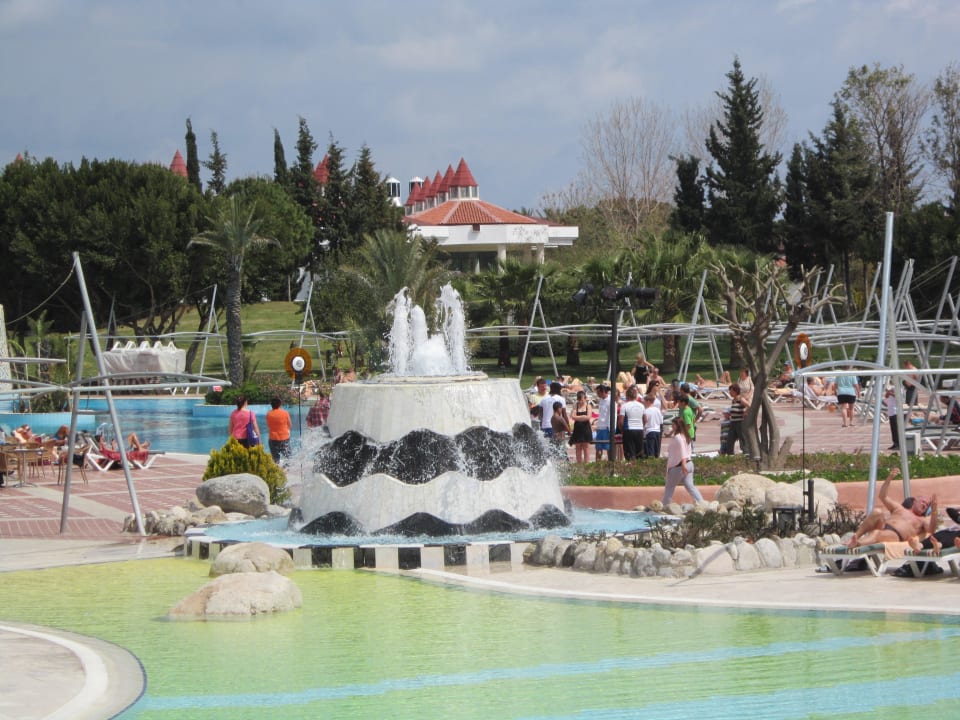 Schöne Poolanlage Limak Limra Hotel & Resort