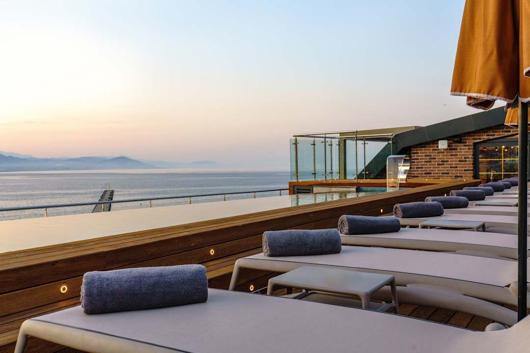 Pool Numa Port Hotel