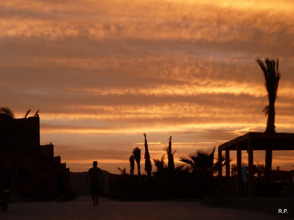 Sonnenuntergang Three Corners Happy Life Beach Resort