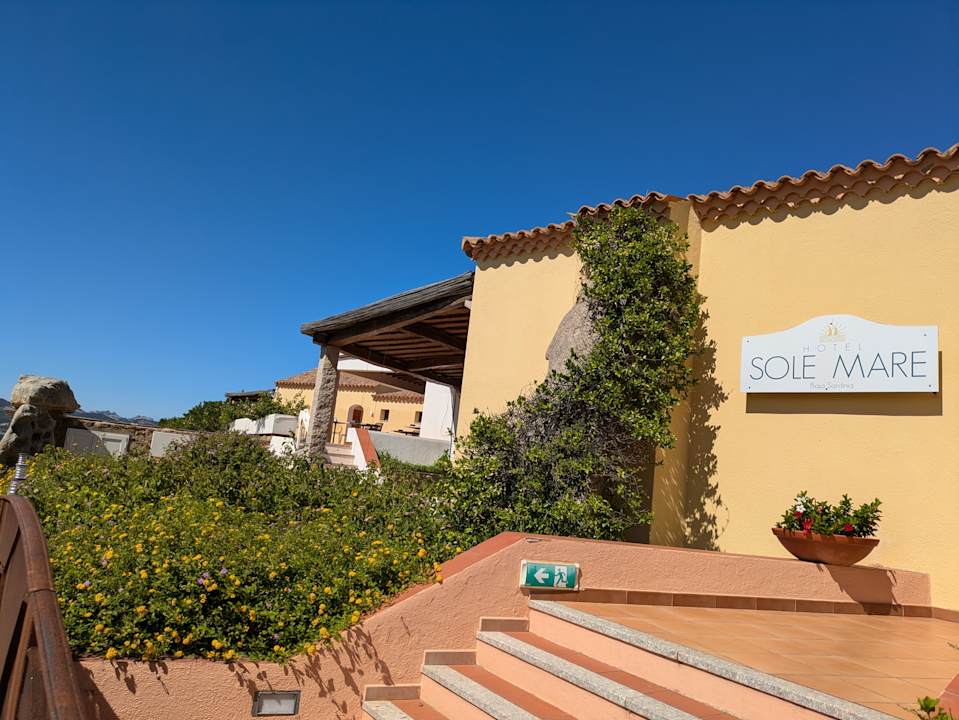 Außenansicht NEO HOTEL TRE MONTI