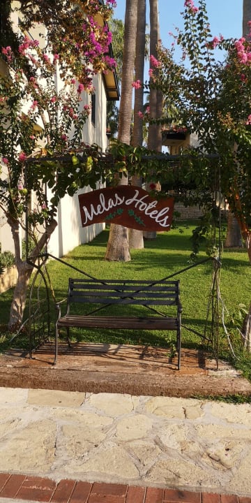 Sonstiges Melas Holiday Village