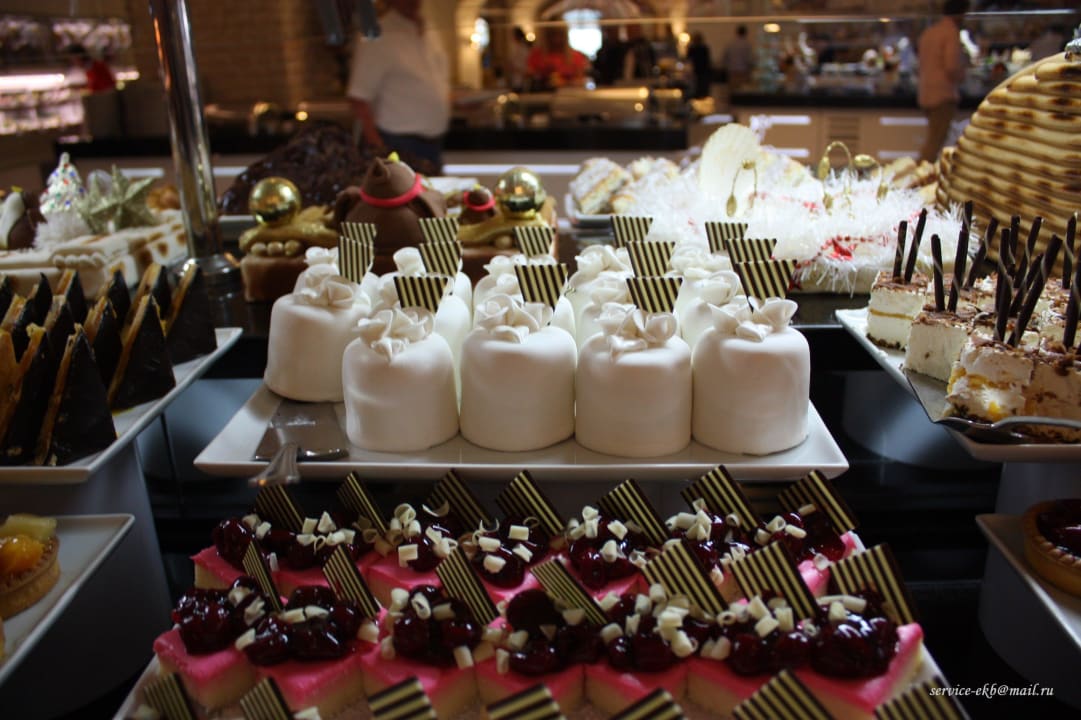 Ресторан Густо Hotel Delphin Imperial