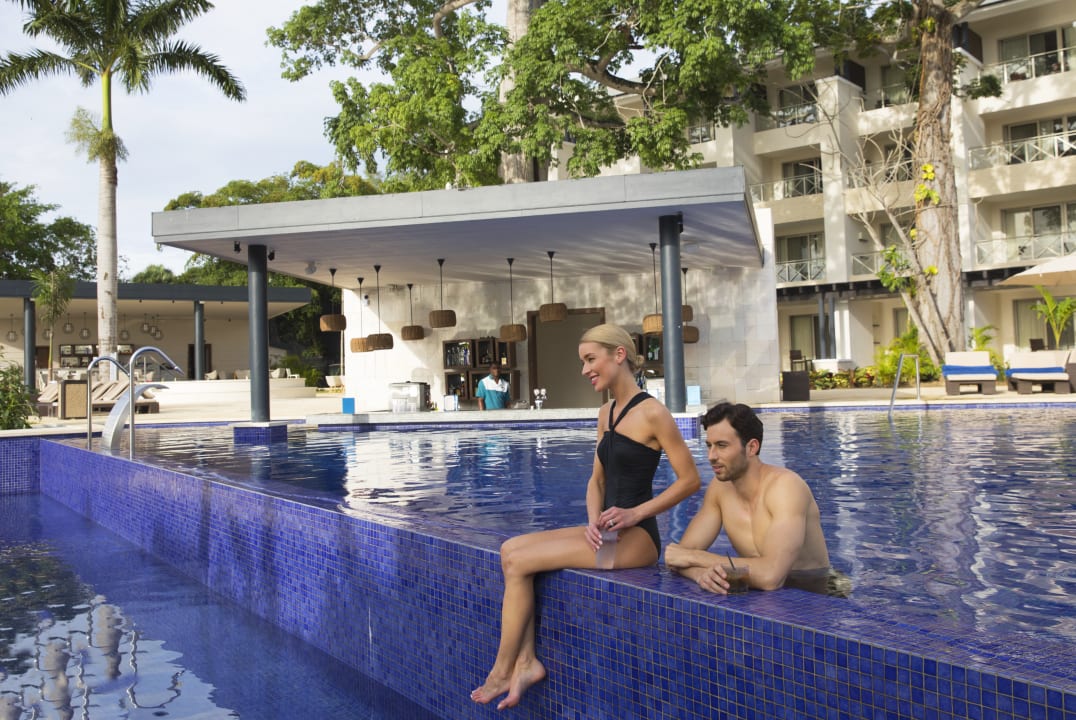 Pool Royalton Negril Resort & Spa