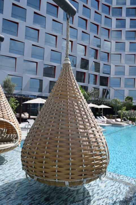Pool Hotel Indigo Dubai Downtown by IHG