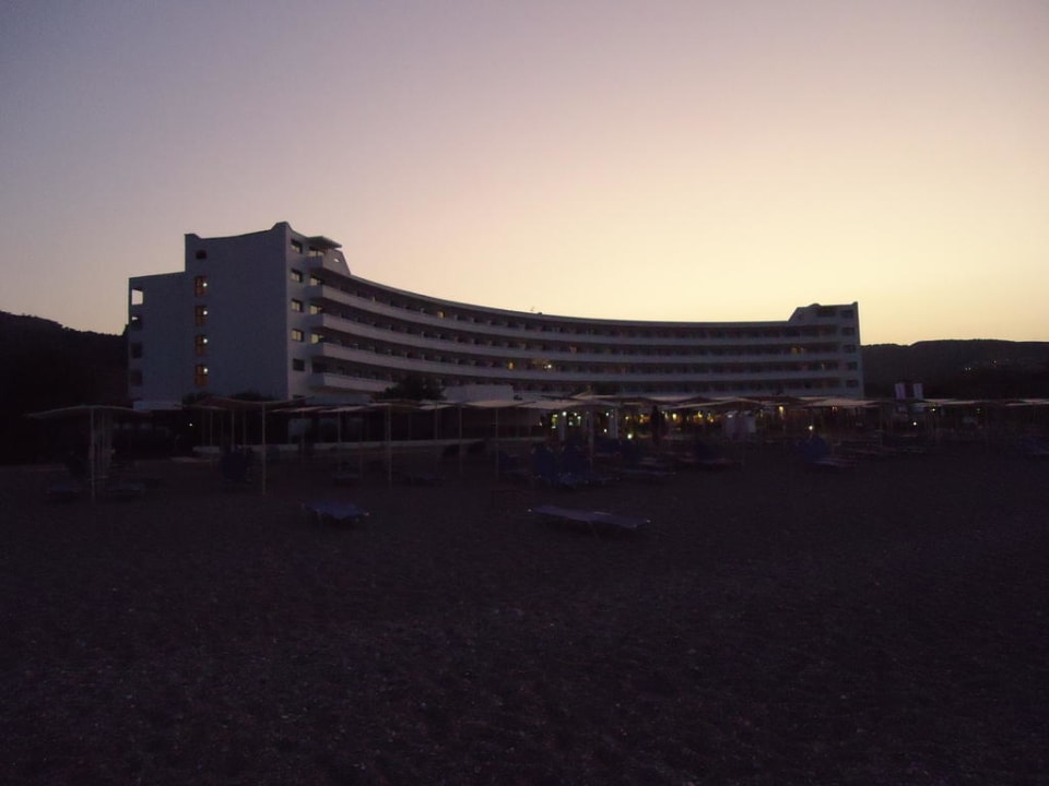 Hotel am Abend TUI BLUE Lindos Bay