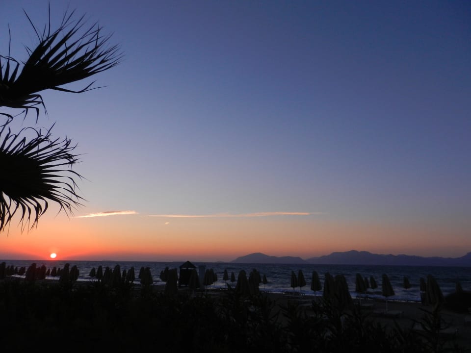 Sundowner Hotel Horizon Beach Resort