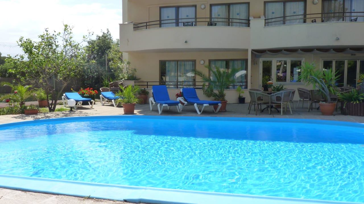 Pool Flacalco Hotel & Apartments