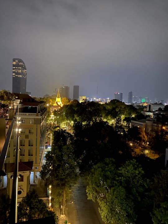 Ausblick TRIBE Phnom Penh Post Office