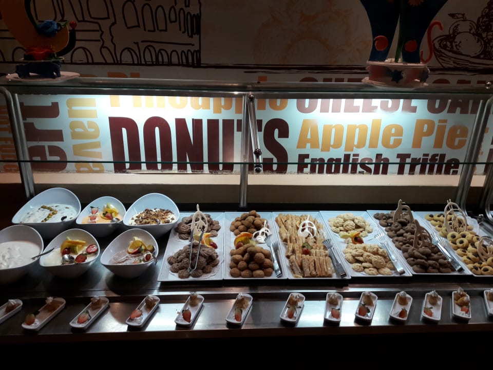 Gastro Three Corners Sea Beach Resort