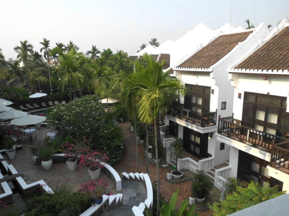 Blick vom Frühstücksraum auf die Anlage Legacy Hoi An Resort