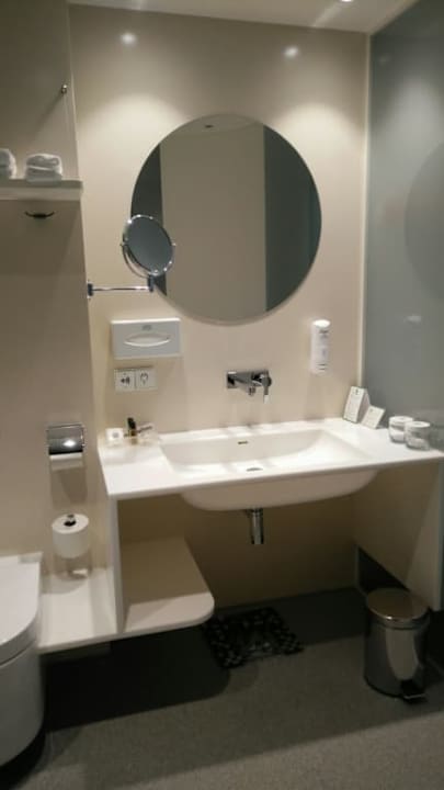 Łazienka Hotel Holiday Inn Vilnius