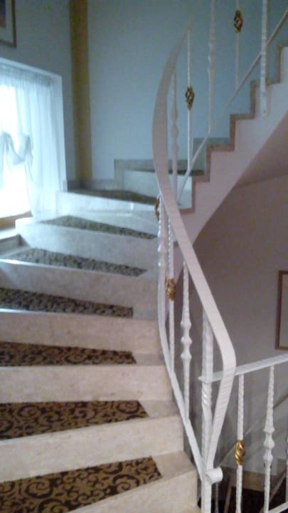 Treppenaufgang Garni Central