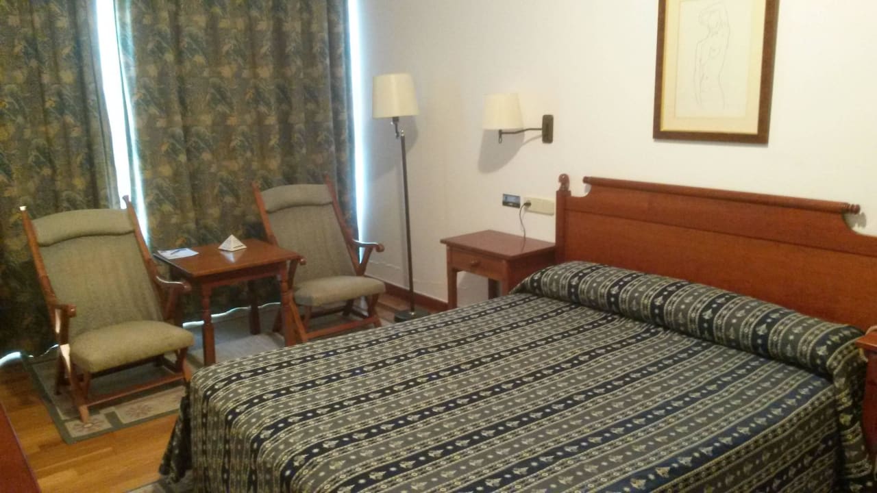 Zimmer - Doppelbett Hotel Pousada de Portomarin