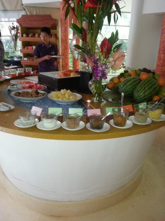 Frühstücksbüffet LUX South Ari Atoll